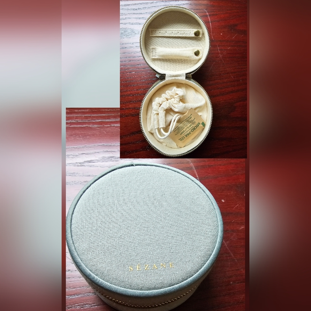 New Sezane Sage Green Jewelry Case - Picture 1 of 7